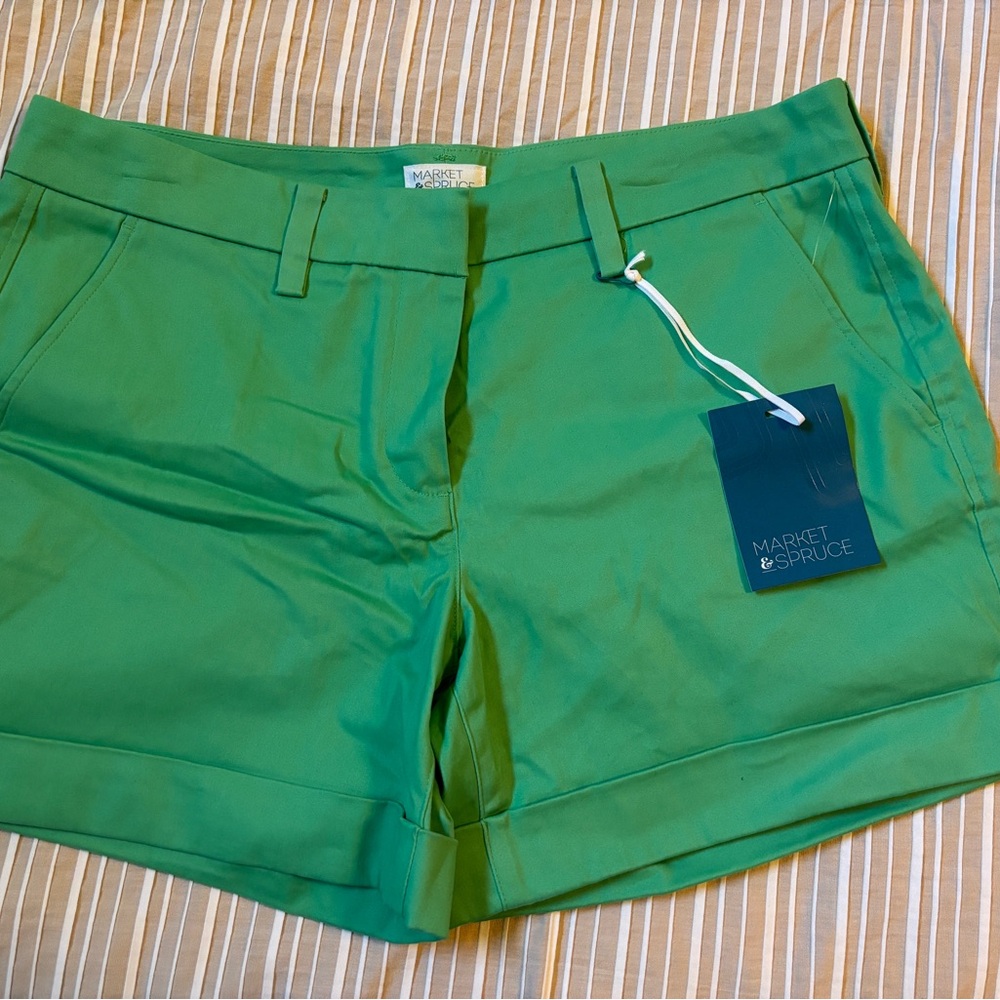 Market & Spruce Vibrant Green Women's Bermudas